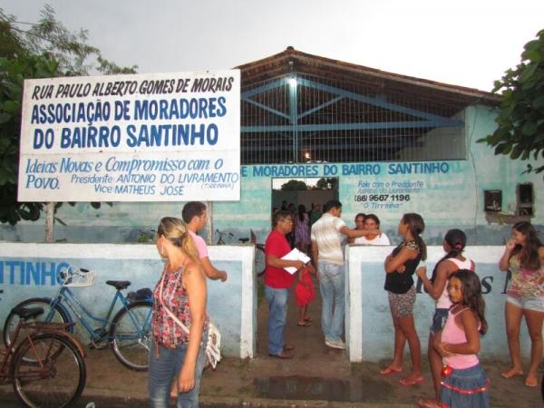 Prefeitura realiza entrega de cestas básicas - Imagem 12