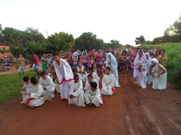Alunos encenam Paixão de Cristo no Povoado Taboquinha  - Imagem 2