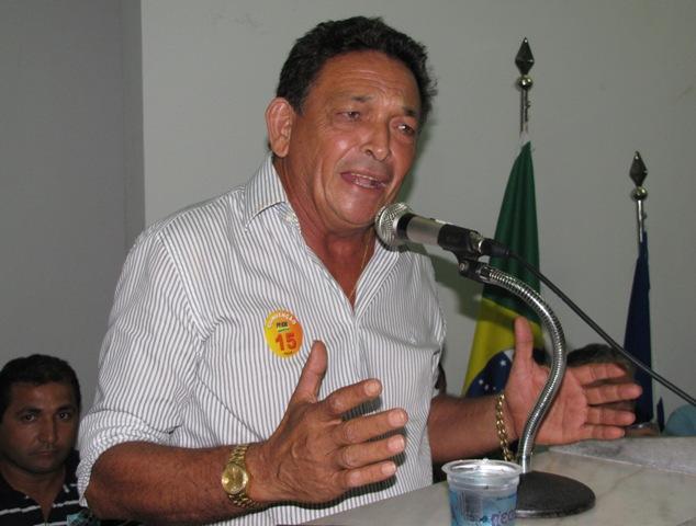 Ex-prefeito Gil passa por cateterismo na capital .