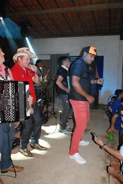 Clube do Dodó ficou pequeno para o Show da Banda Catuaba com Amendoim  - Imagem 10