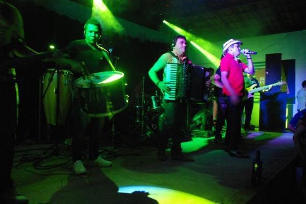 Clube do Dodó ficou pequeno para o Show da Banda Catuaba com Amendoim  - Imagem 20