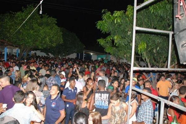 Clube do Dodó ficou pequeno para o Show da Banda Catuaba com Amendoim  - Imagem 16