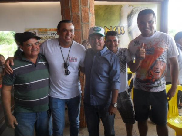 Frank Aguiar é recebido por Francis Lopes - Imagem 2