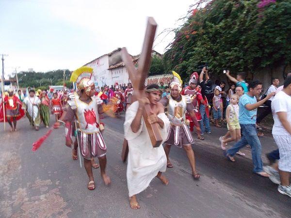 Grupo Teatral apresenta Via-Sacra na cidade de Buriti-MA