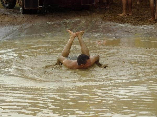 Dom Expedito Lopes comemora Semana Santa com algumas tradições divertidas! - Imagem 9