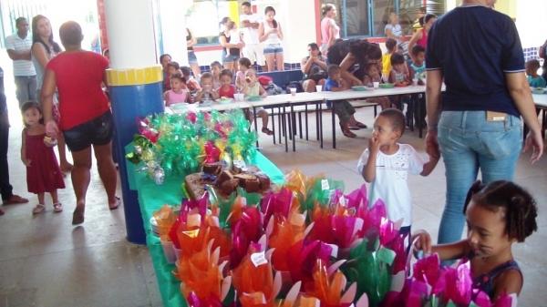 Secretaria de Educação realiza festa de Páscoa para as crianças - Imagem 3