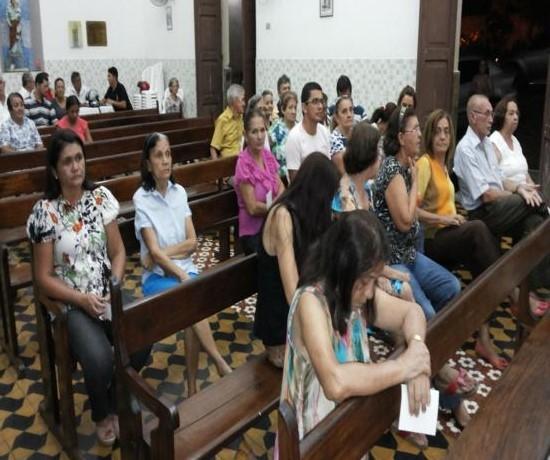 Missa de 7º dia pelo falecimento de Enéas Nogueira em Elesbão Veloso, veja fotos    - Imagem 2