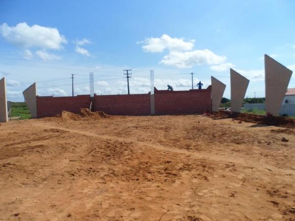 “Valença está virando um grande canteiro de obras”, disse Prefeito Walfredo. - Imagem 2