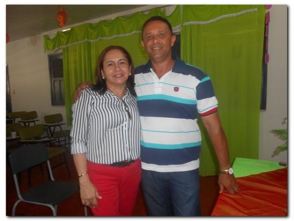 Maria Nilcimar comemora seu aniversário com a família e amigos - Imagem 55