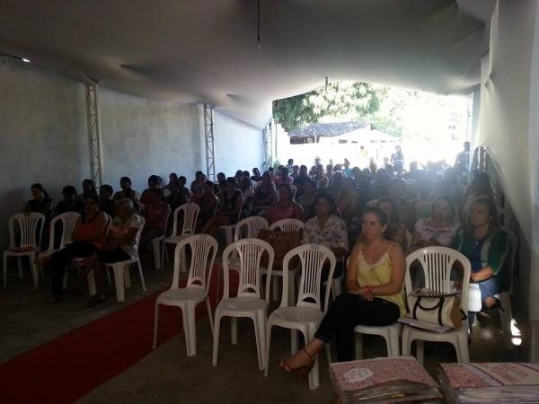 Vice-prefeita de Nossa Senhora de Nazaré Gercina Carvalho participa do I Workshop de mulheres empreendedoras de cocal de telha - Imagem 3
