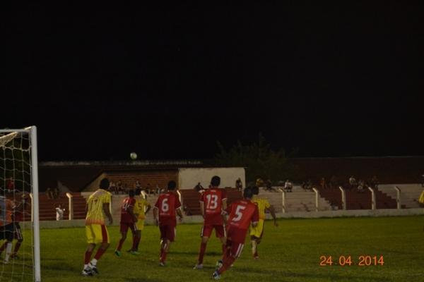Seleção de Boa Hora e 4 de Julho jogam amistoso para ajudar o jogador Alex Paraíba - Imagem 1
