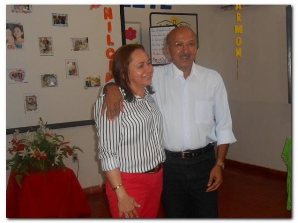 Maria Nilcimar comemora seu aniversário com a família e amigos - Imagem 19