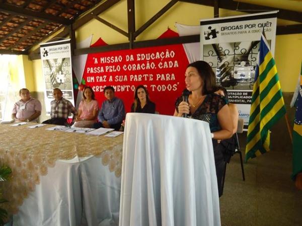 Foi um sucesso o Seminário Drogas Por Quê? - Imagem 35