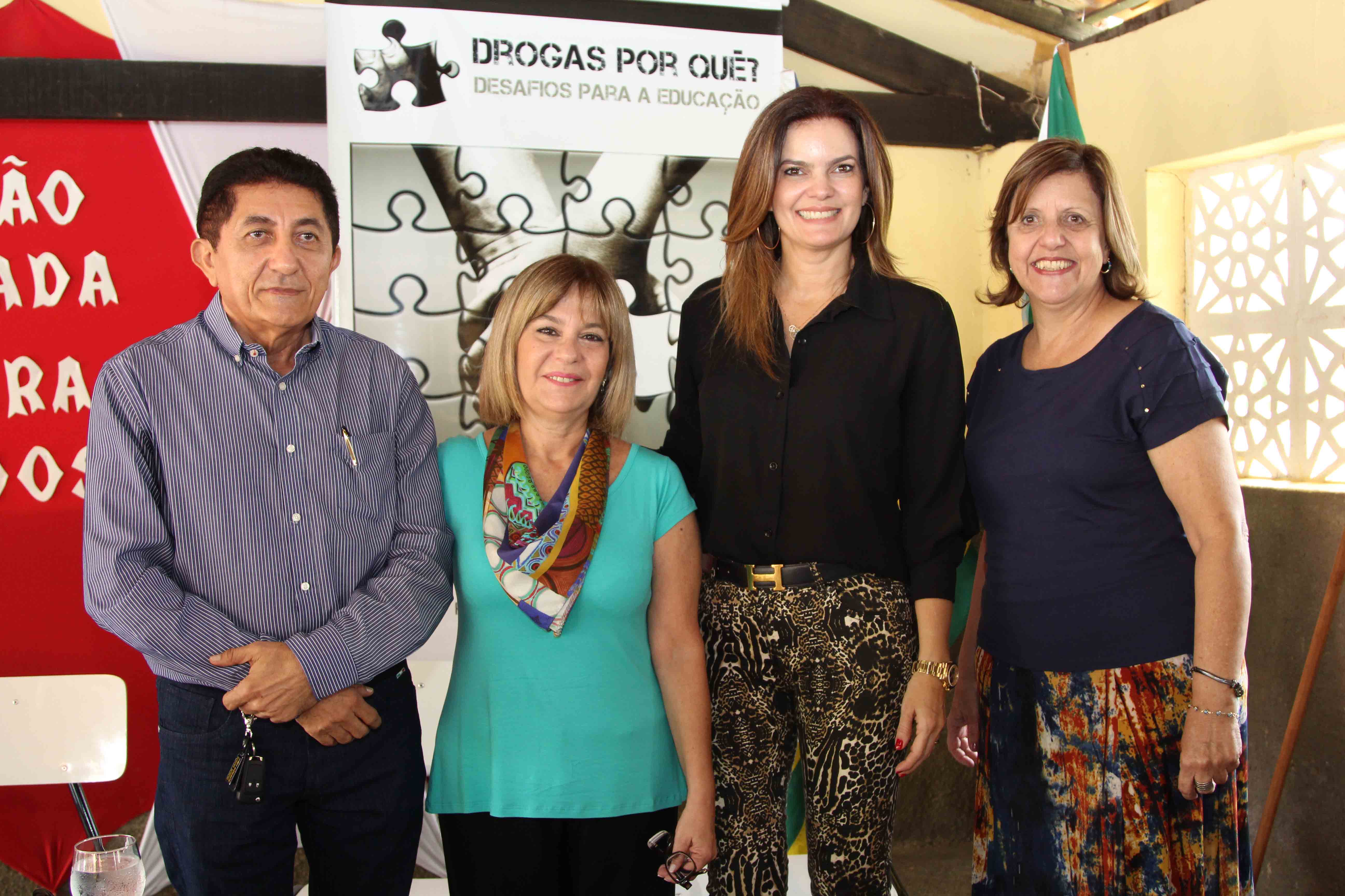 Foi um sucesso o Seminário Drogas Por Quê?