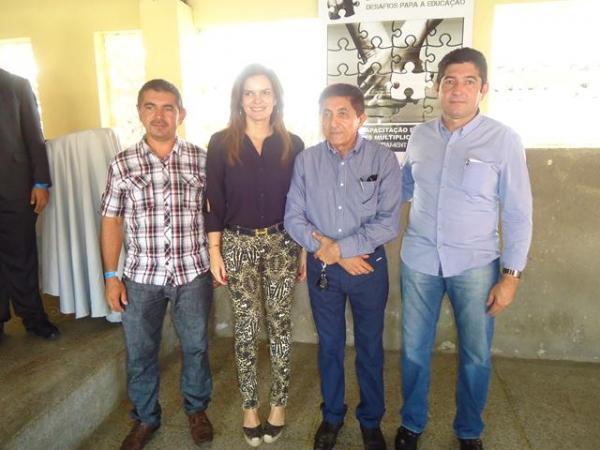 Foi um sucesso o Seminário Drogas Por Quê? - Imagem 2