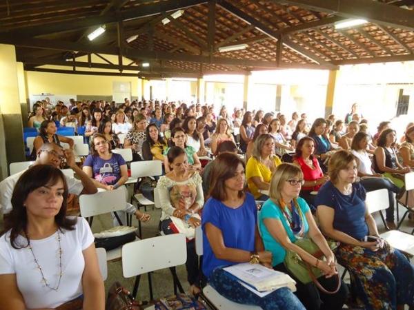 Foi um sucesso o Seminário Drogas Por Quê? - Imagem 33