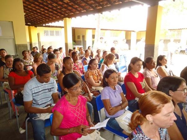 Foi um sucesso o Seminário Drogas Por Quê? - Imagem 17
