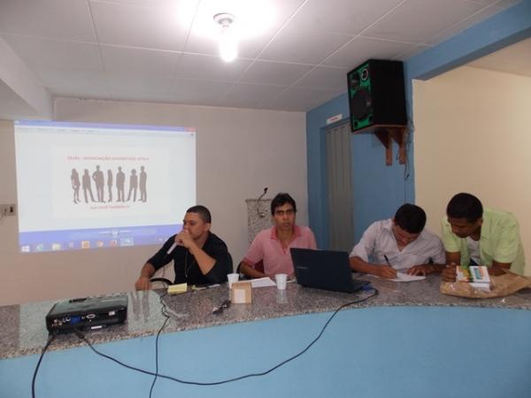 Vereador Aylon Praça promove I Encontro de Jovens em São Francisco do Piauí - Imagem 5