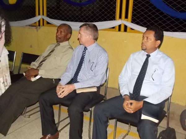 Dia do evangélico é comemorado com grande festa e muito louvor  em Canavieira - Imagem 30