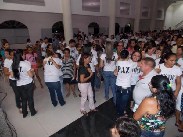 II nota Neylivia - Emoção marca a missa de sétimo dia da saudosa Neylivia da Costa - Imagem 18