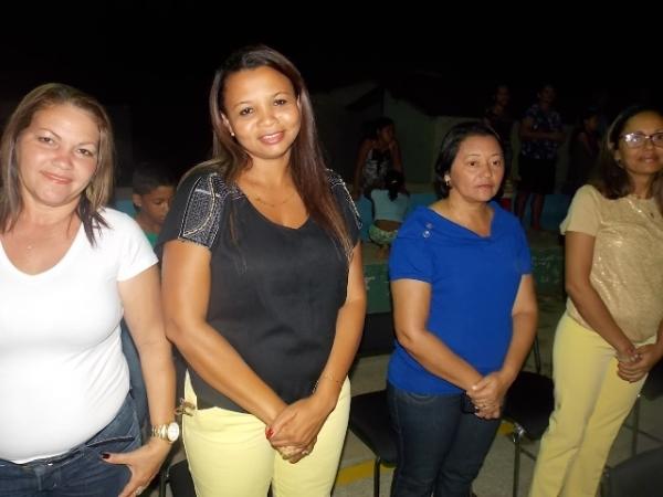 Dia do evangélico é comemorado com grande festa e muito louvor  em Canavieira - Imagem 14