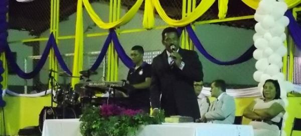 Dia do evangélico é comemorado com grande festa e muito louvor  em Canavieira - Imagem 4