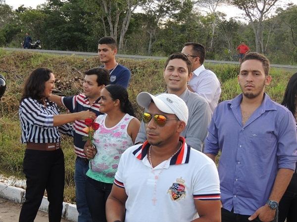 Visita da Divina Santa Cruz enaltece a fé na região - Imagem 14