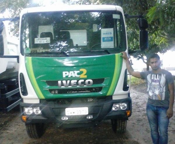 Prefeitura de Jatobá do Piauí recebe caçamba do MDA - Imagem 1