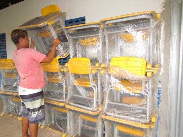 Escolas da zona rural são beneficiadas com novas carteiras - Imagem 7