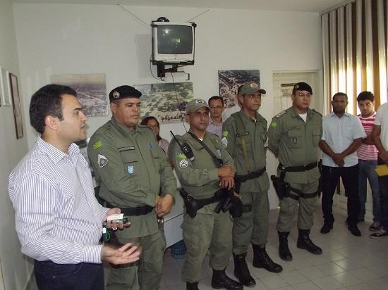 Prefeito Wallem consegue novas viaturas para a Polícia Militar de Guadalupe - Imagem 2