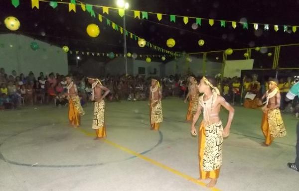 Aniversário da cidade : Noite da educação foi um espetáculo em Canavieira - Imagem 12