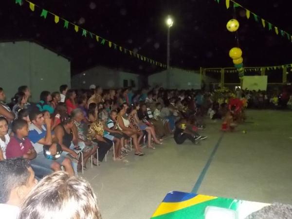 Aniversário da cidade : Noite da educação foi um espetáculo em Canavieira - Imagem 30