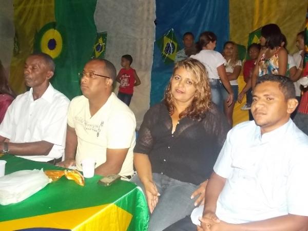 Aniversário da cidade : Noite da educação foi um espetáculo em Canavieira - Imagem 39