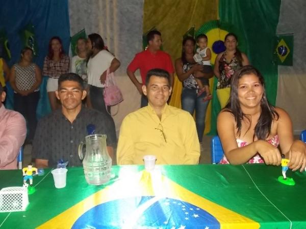 Aniversário da cidade : Noite da educação foi um espetáculo em Canavieira - Imagem 36