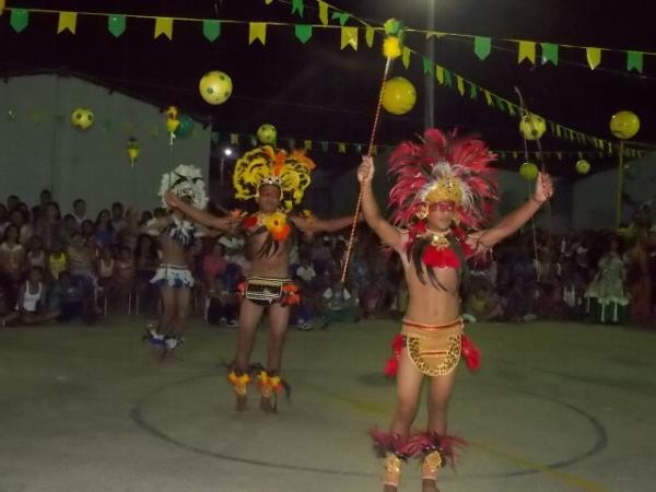 Aniversário da cidade : Noite da educação foi um espetáculo em Canavieira - Imagem 18
