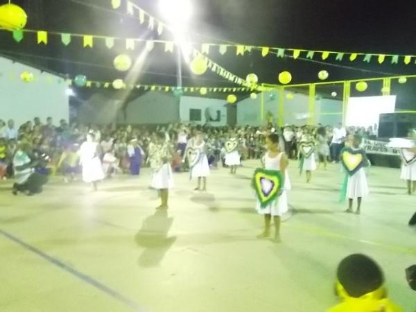 Aniversário da cidade : Noite da educação foi um espetáculo em Canavieira - Imagem 66