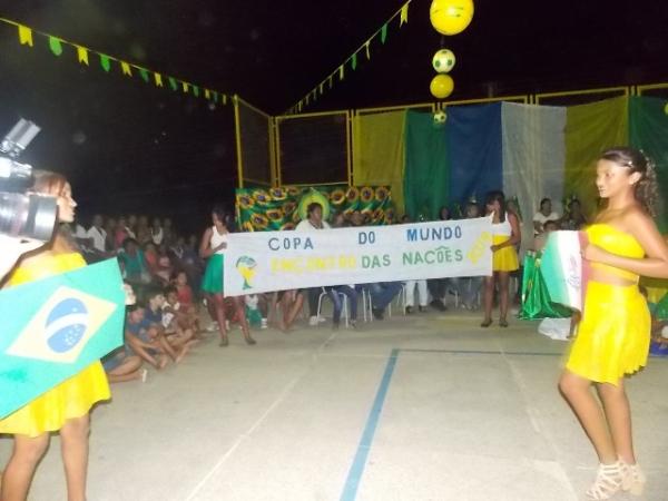 Aniversário da cidade : Noite da educação foi um espetáculo em Canavieira - Imagem 44