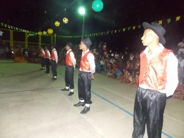 Aniversário da cidade : Noite da educação foi um espetáculo em Canavieira - Imagem 9