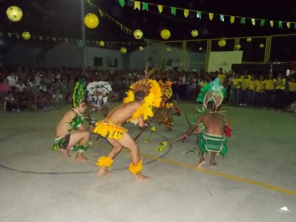Aniversário da cidade : Noite da educação foi um espetáculo em Canavieira - Imagem 22