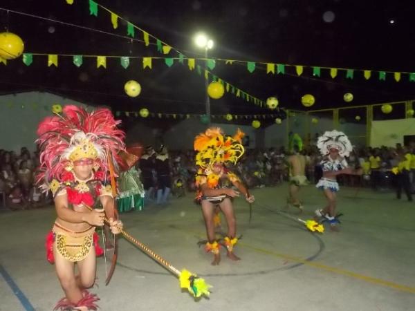 Aniversário da cidade : Noite da educação foi um espetáculo em Canavieira - Imagem 25