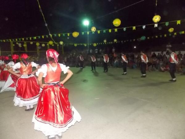 Aniversário da cidade : Noite da educação foi um espetáculo em Canavieira - Imagem 6