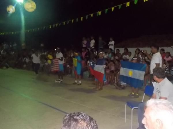 Aniversário da cidade : Noite da educação foi um espetáculo em Canavieira - Imagem 70