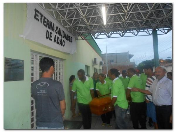 Inhuma se despede do grande amigo Adão! - Imagem 12