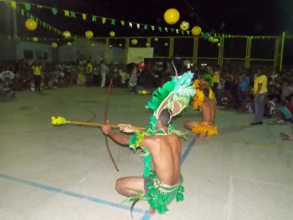 Aniversário da cidade : Noite da educação foi um espetáculo em Canavieira - Imagem 28