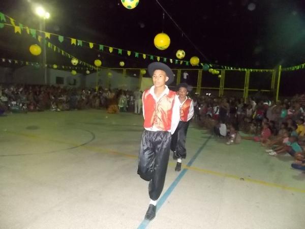 Aniversário da cidade : Noite da educação foi um espetáculo em Canavieira - Imagem 10