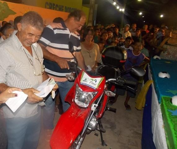 Canavieira comemora 22 anos com inaugurações, corte de bolo e muita festa.  - Imagem 9