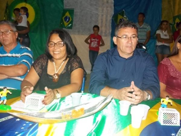 Aniversário da cidade : Noite da educação foi um espetáculo em Canavieira - Imagem 41