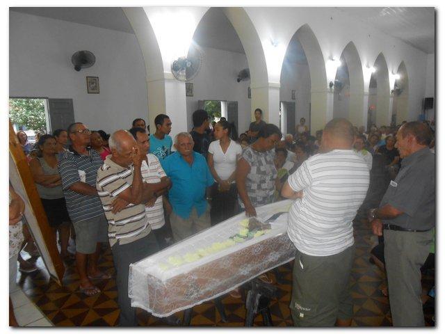 Inhuma se despede do grande amigo Adão!