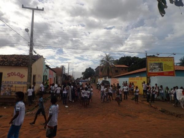 Secretaria Municipal de Saúde promove o Dia D de combate a Dengue  - Imagem 2