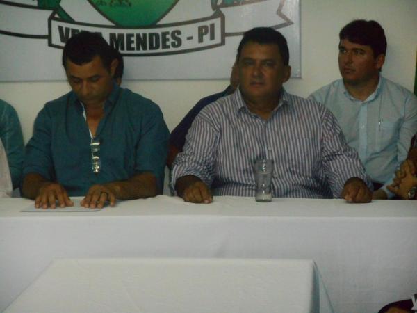 Sidney Martins recebe título de cidadania em Vera Mendes - Imagem 2